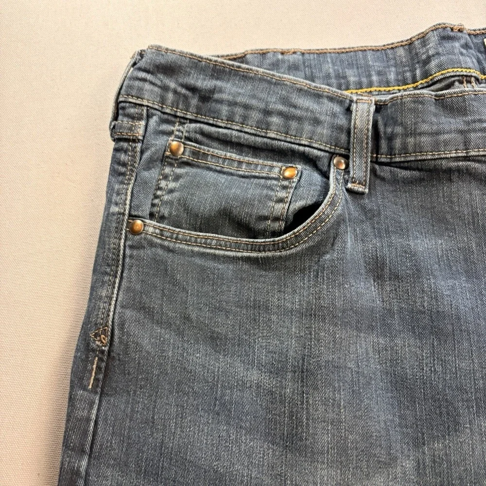 Wrangler Mens 36x26 Regular Taper Stretch Blue Jeans Medium Wash Denim 96RTWSH